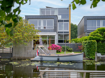 Hofvliet 77