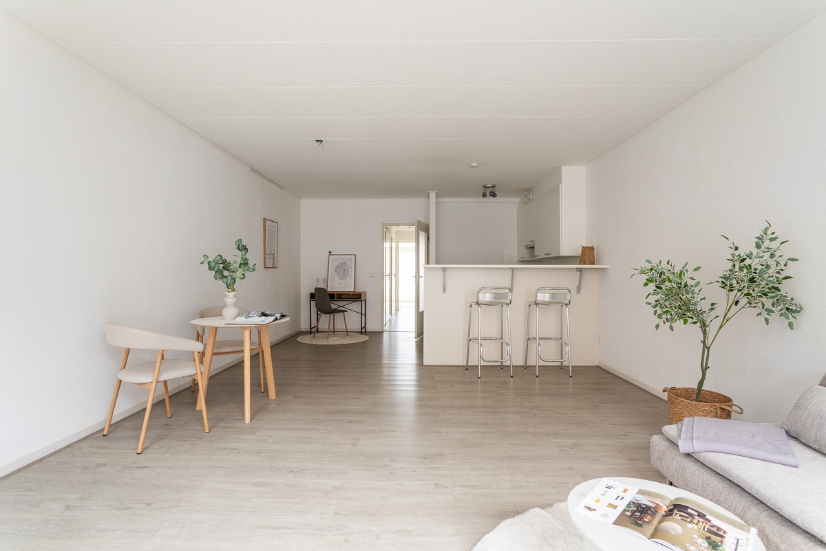 Appartement te koop: Laan van Roos en Doorn 11B, 'S-Gravenhage