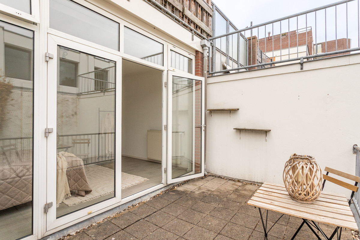 Appartement te koop: Laan van Roos en Doorn 11B, 'S-Gravenhage
