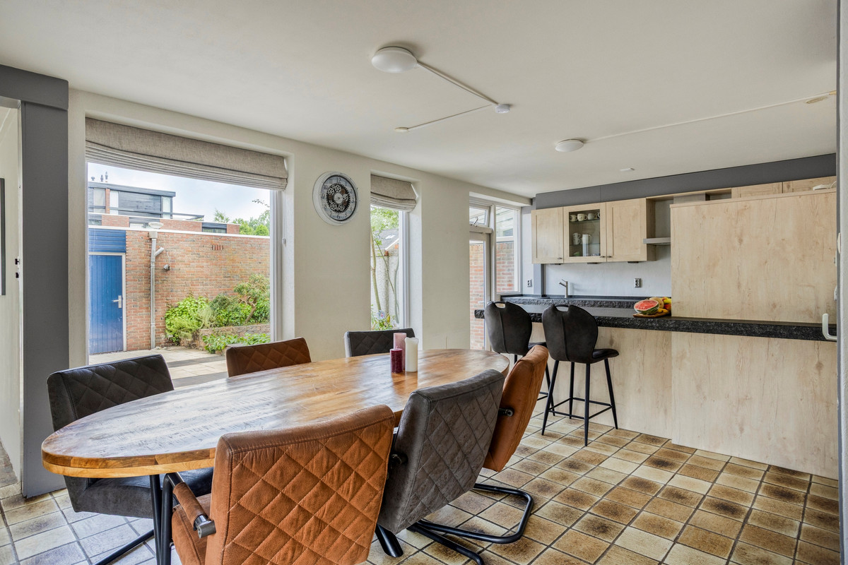 Tussenwoning te koop: Gaspeldoornlaan 10, Gouda