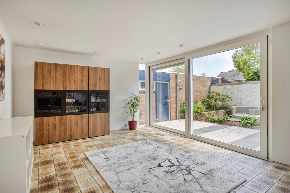 Tussenwoning te koop: Gaspeldoornlaan 10, Gouda