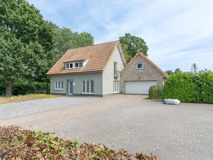Steenweg op Ravels 305 