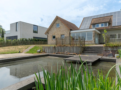 Steenweg op Ravels 305 