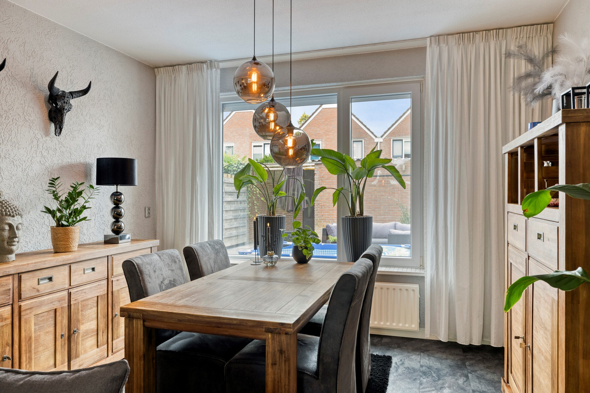 Tussenwoning te koop: Marehoekstraat 56, Oud-Vossemeer