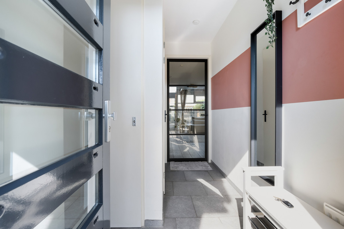 Tussenwoning te koop: Rijksstraatweg 91B, Dordrecht