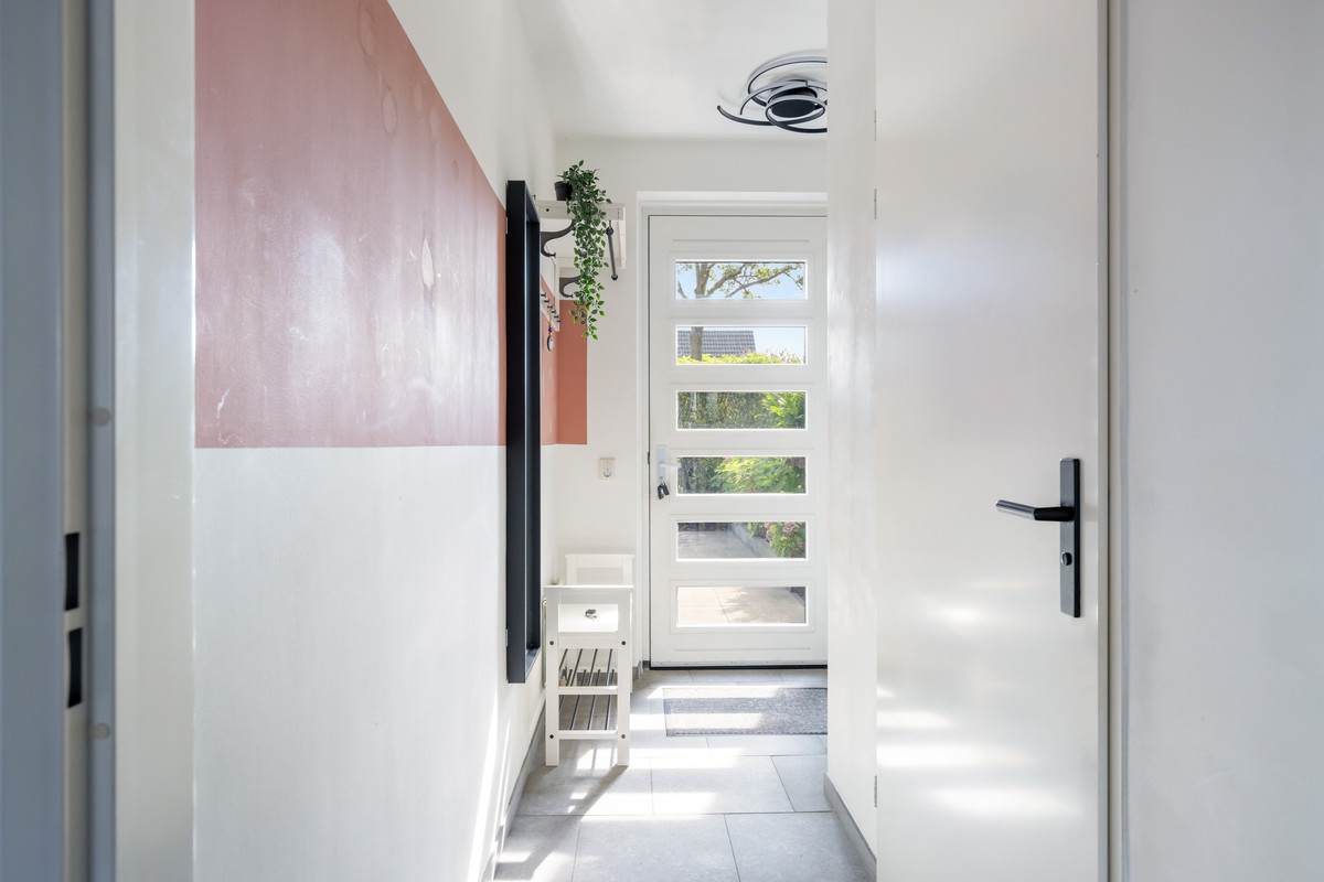 Tussenwoning te koop: Rijksstraatweg 91B, Dordrecht