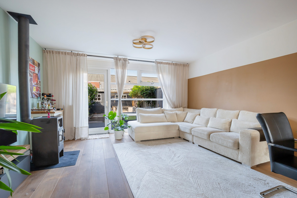 Tussenwoning te koop: Rijksstraatweg 91B, Dordrecht