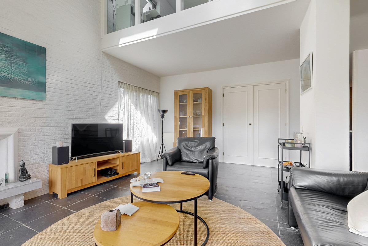 Hoekwoning te koop: Oxfordlaan 1, Leiden