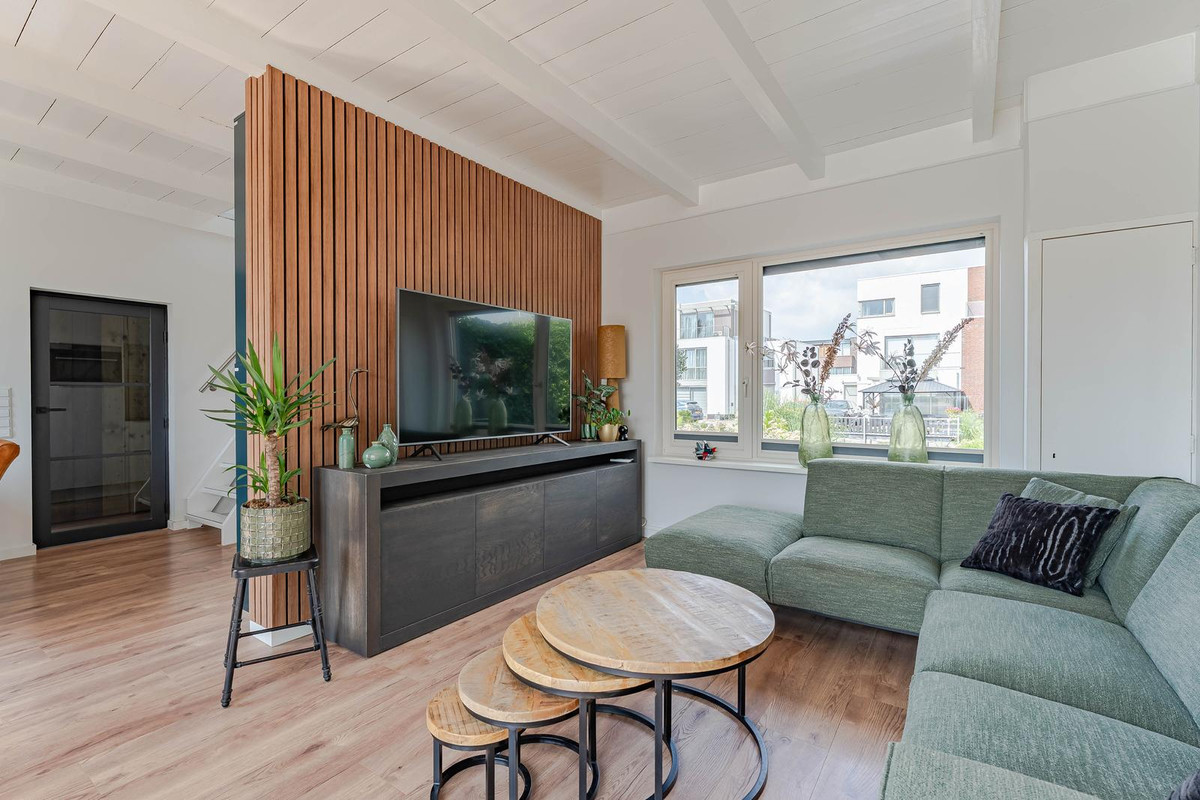 Hoekwoning te koop: Noordkade 241, Waddinxveen