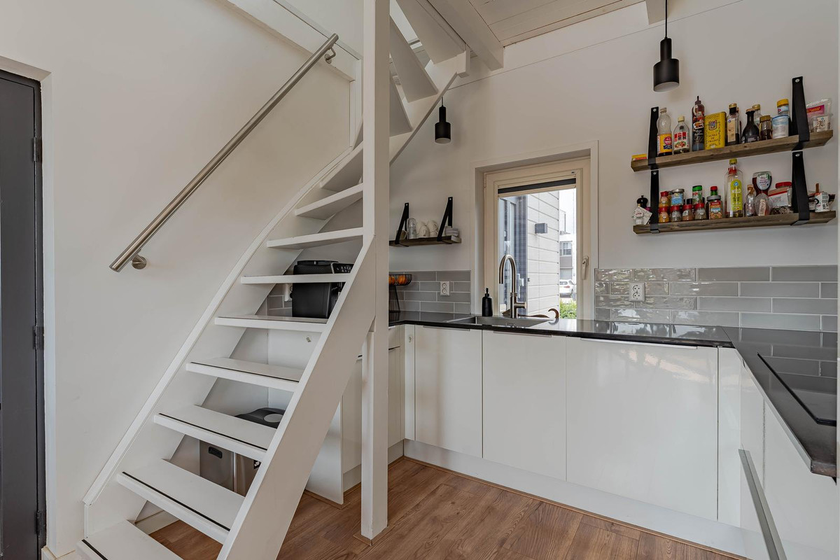 Hoekwoning te koop: Noordkade 241, Waddinxveen