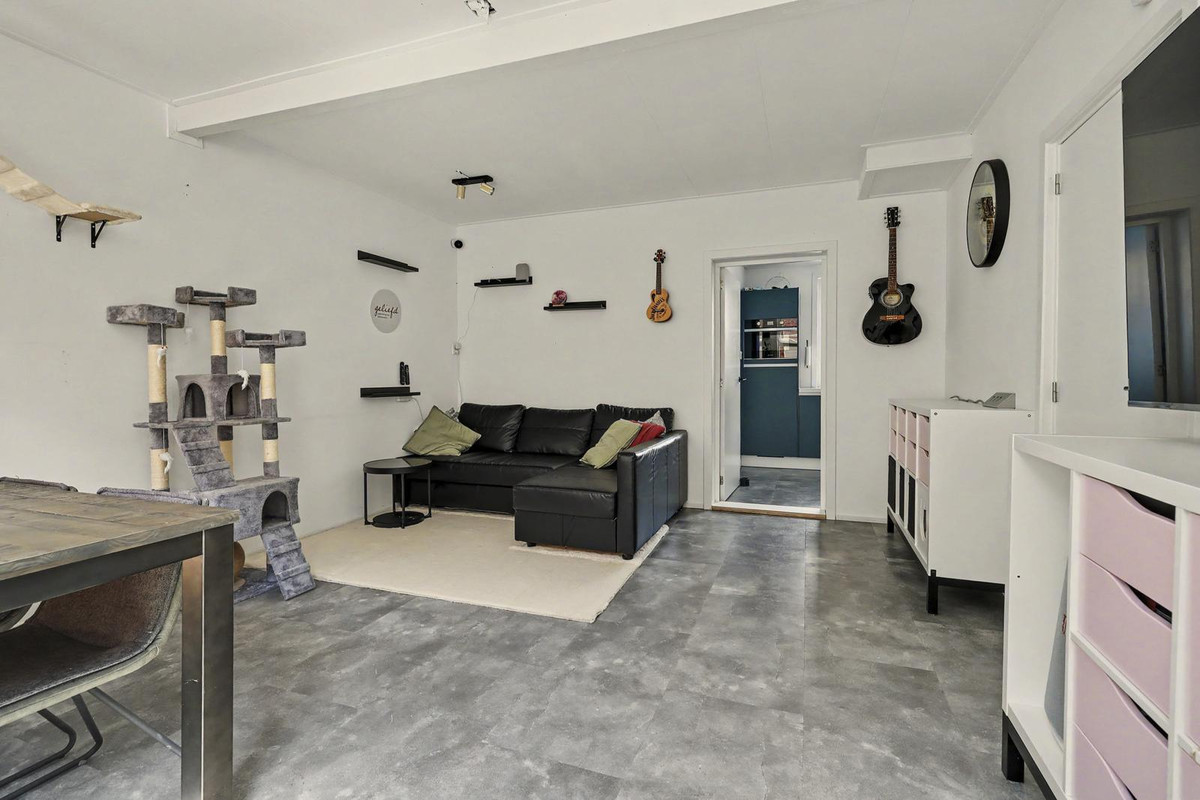 Tussenwoning te koop: Bleekveldstraat 11, Sint-Maartensdijk