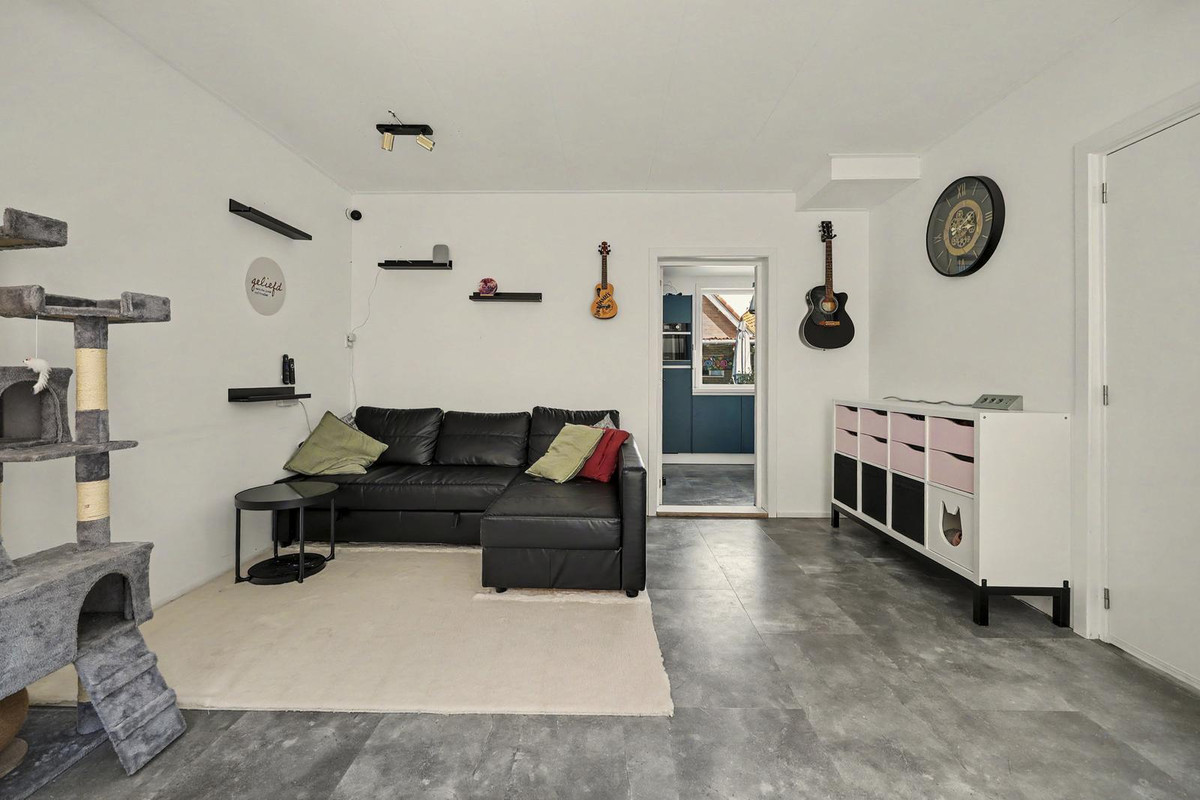 Tussenwoning te koop: Bleekveldstraat 11, Sint-Maartensdijk