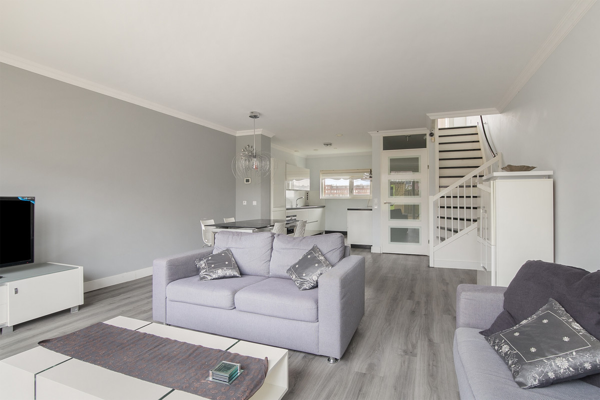 Tussenwoning te huur: Athenesingel 30, 'S-Gravenhage