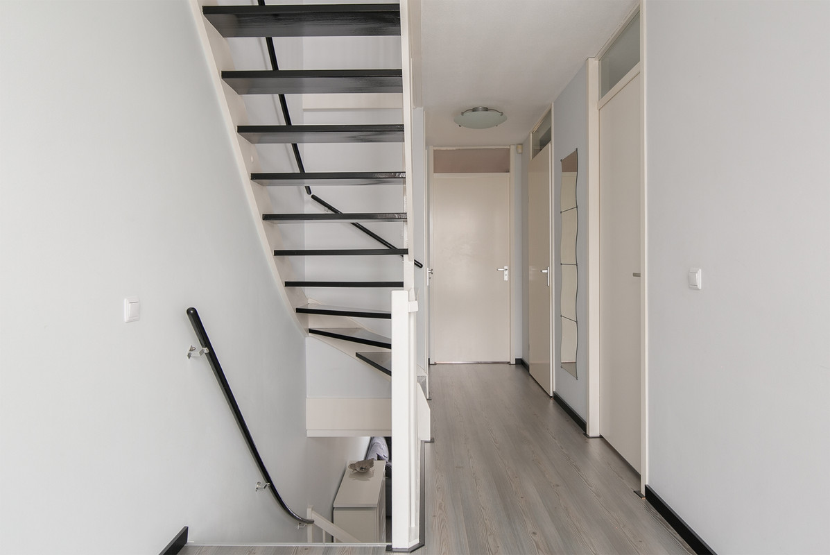 Tussenwoning te huur: Athenesingel 30, 'S-Gravenhage