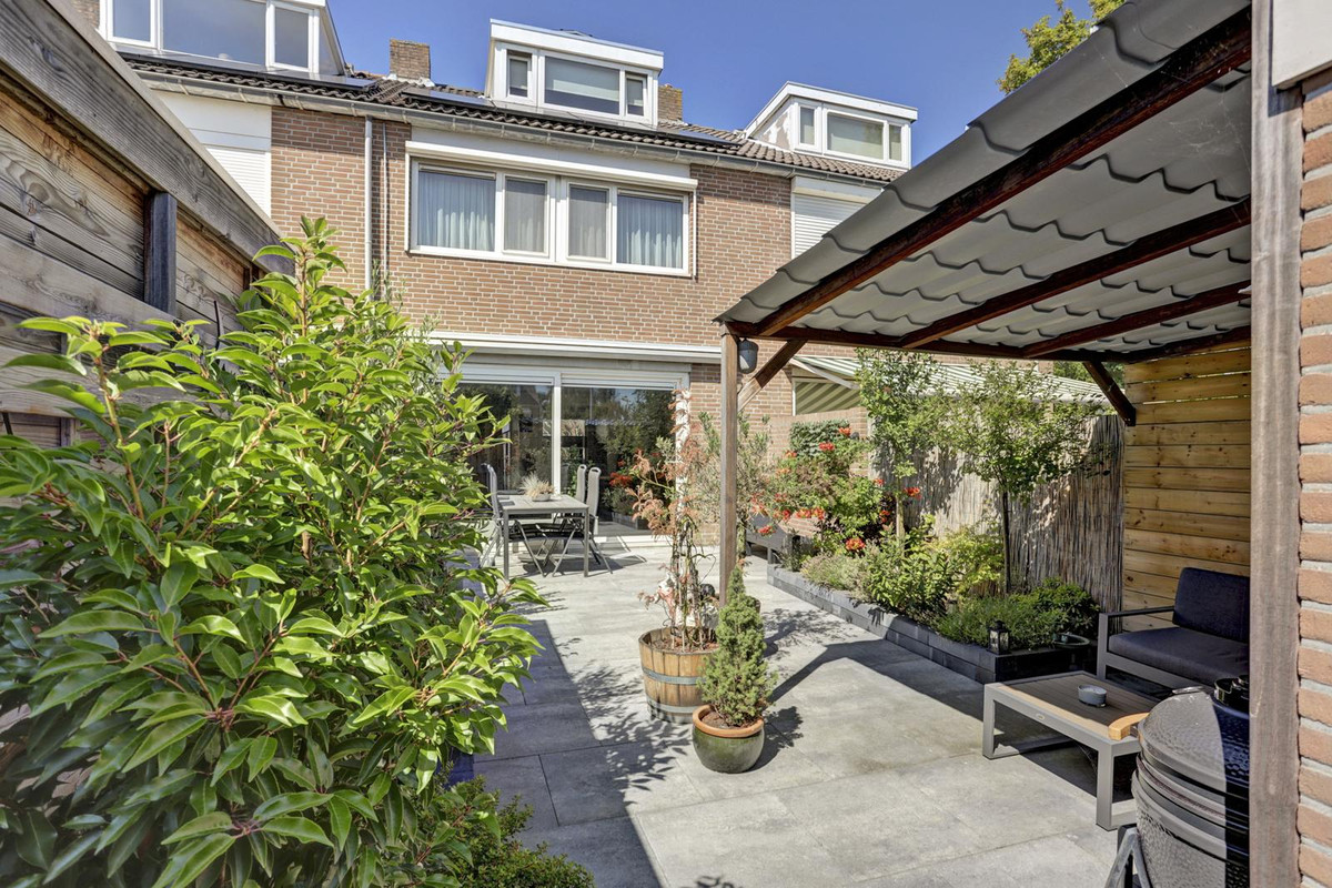 Tussenwoning te koop: Eikenlaan 34, 'S-Gravenzande