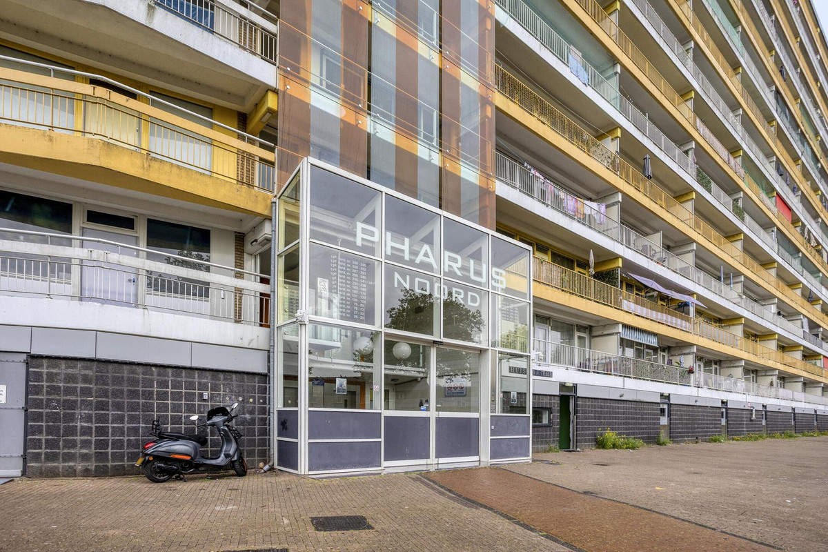 Appartement te koop: Pharus 143, Zaandam