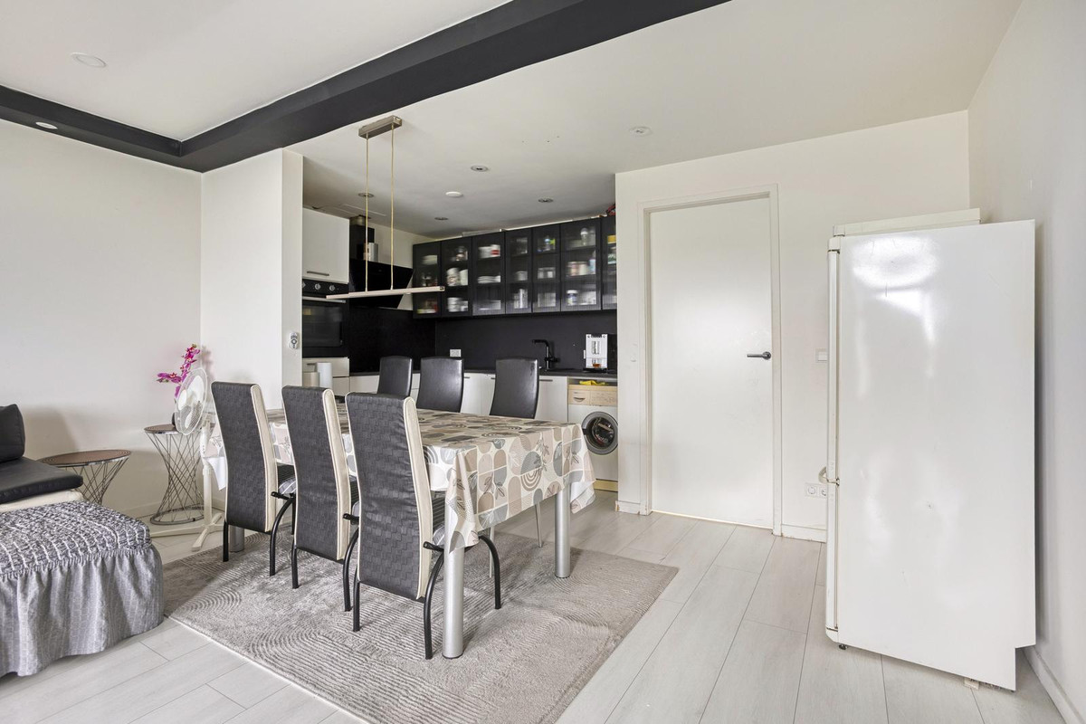 Appartement te koop: Pharus 143, Zaandam