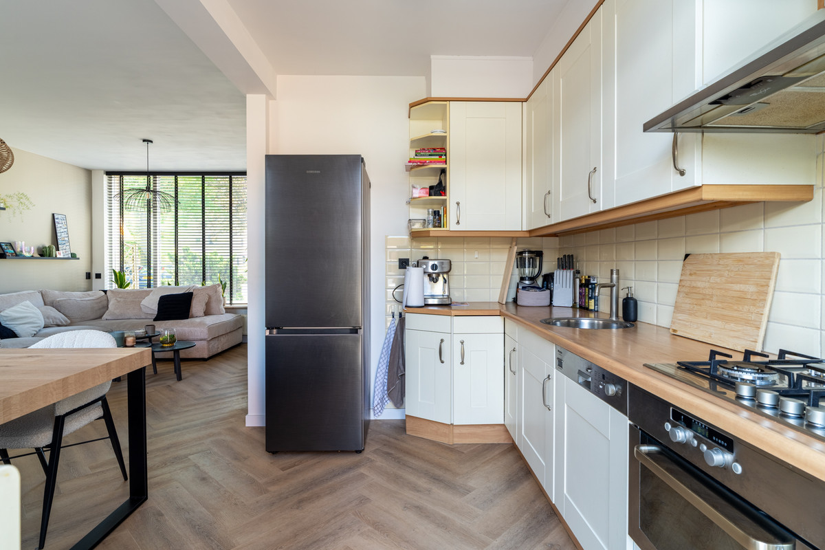 Tussenwoning te koop: Esdoornstraat 33, Waalwijk
