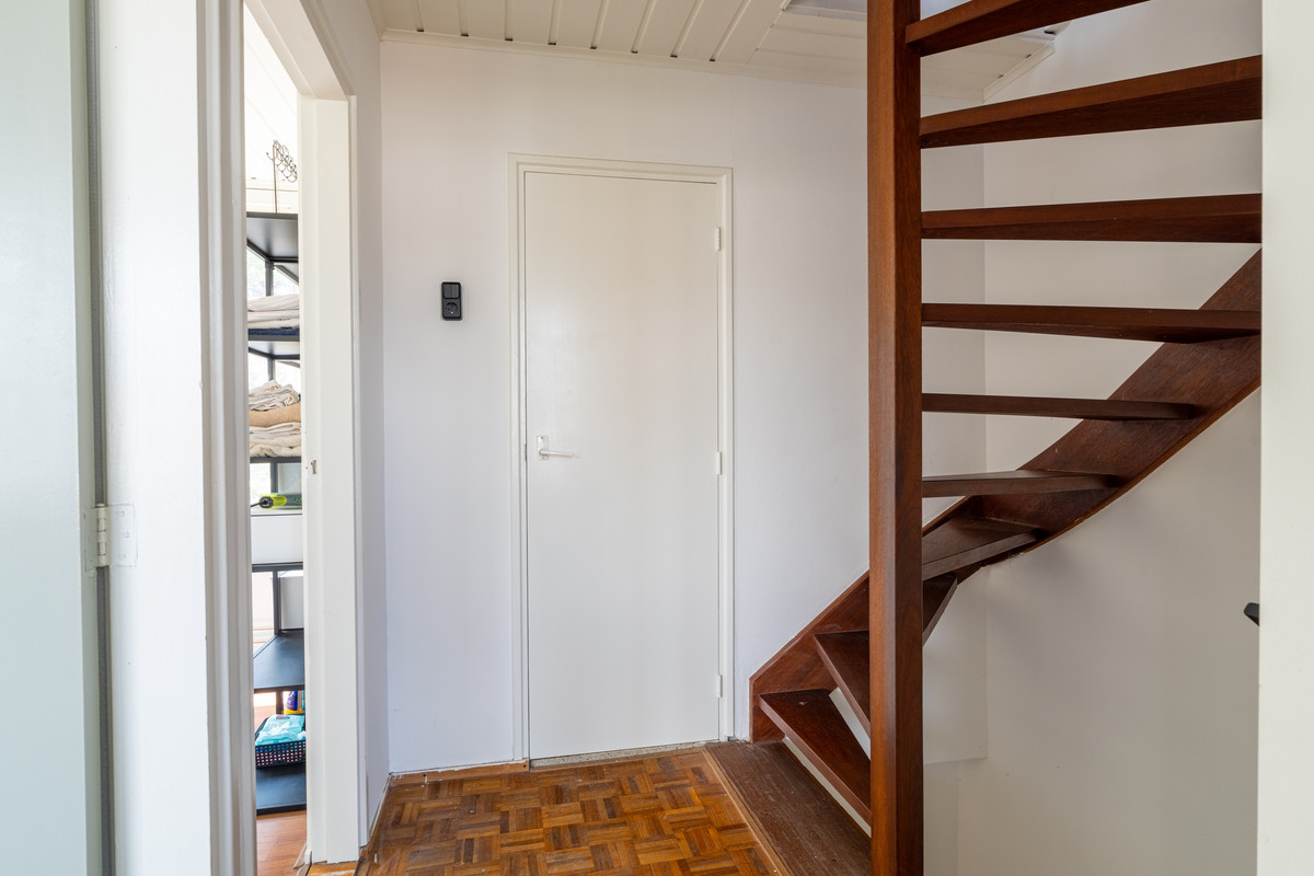 Tussenwoning te koop: Esdoornstraat 33, Waalwijk