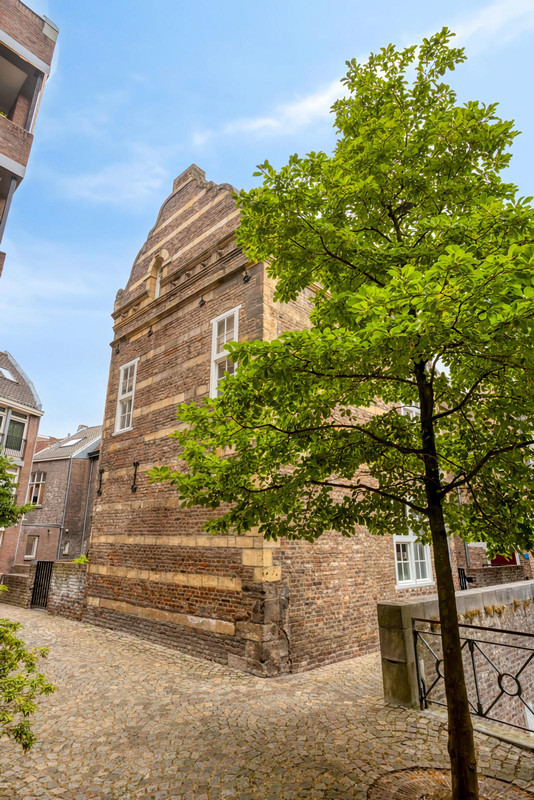 Hoekwoning te huur: Bisschopsmolengang 2B, Maastricht