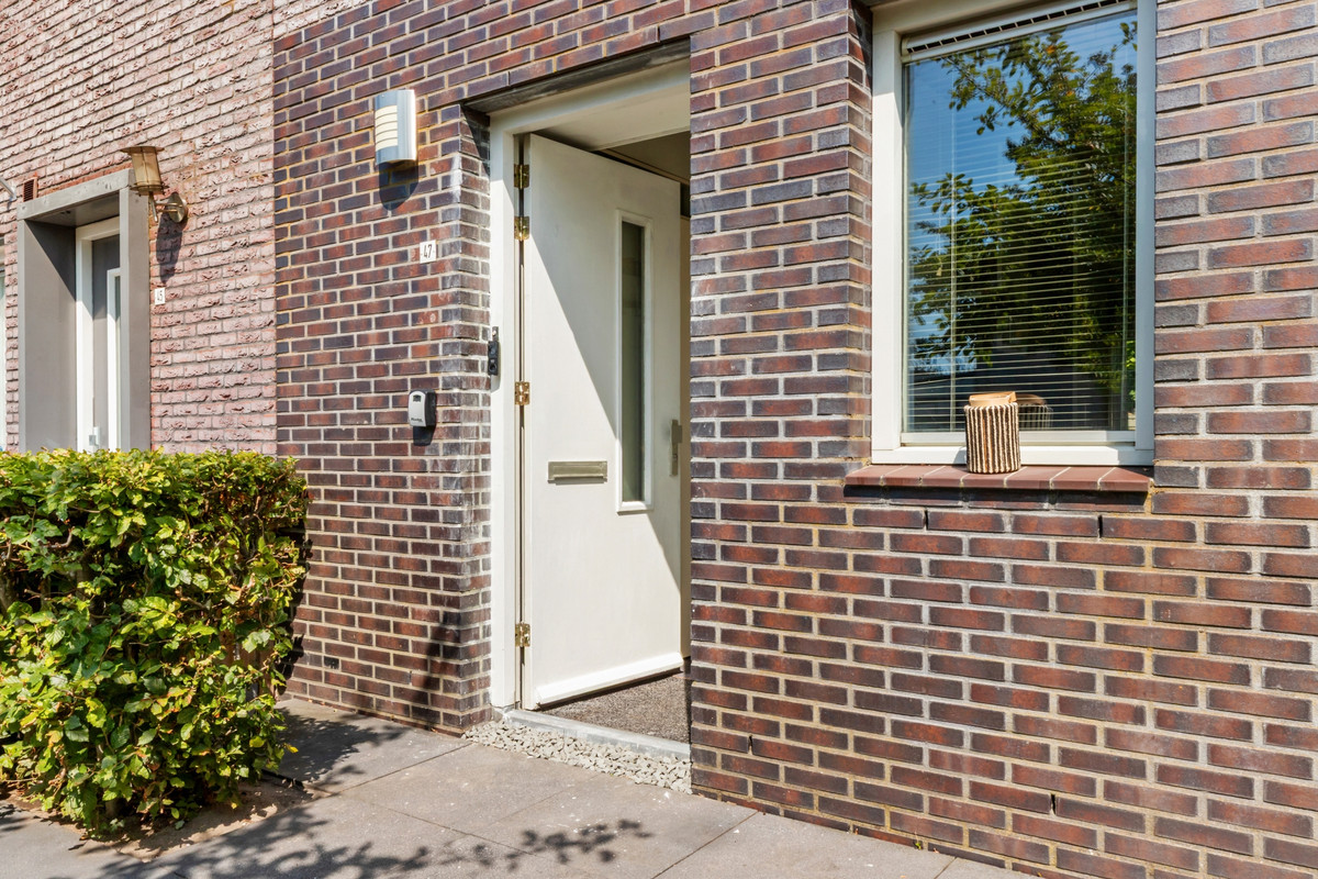 Tussenwoning te koop: Holbeinstraat 47, Almere