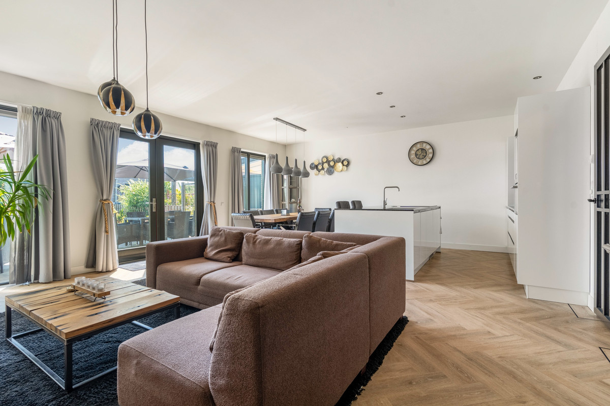 Tussenwoning te koop: Isaac Newtonstraat 78, Almere