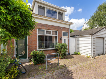 Adriaan Van Altenastraat 5