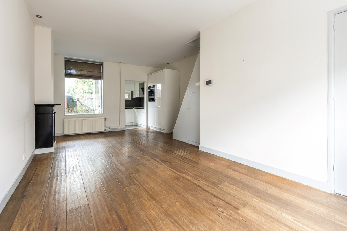 Hoekwoning te koop: Adriaan Van Altenastraat 5, Dordrecht
