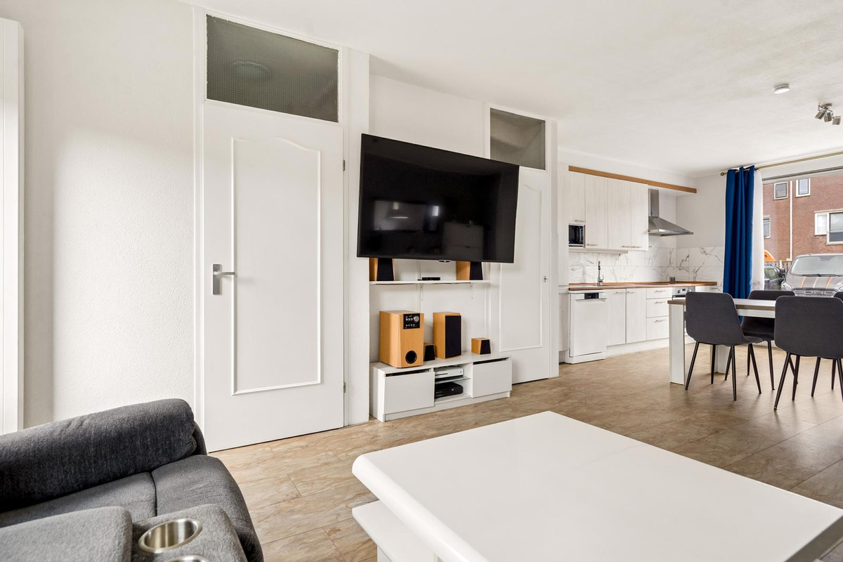 Tussenwoning te koop: Purmer 8, Lelystad