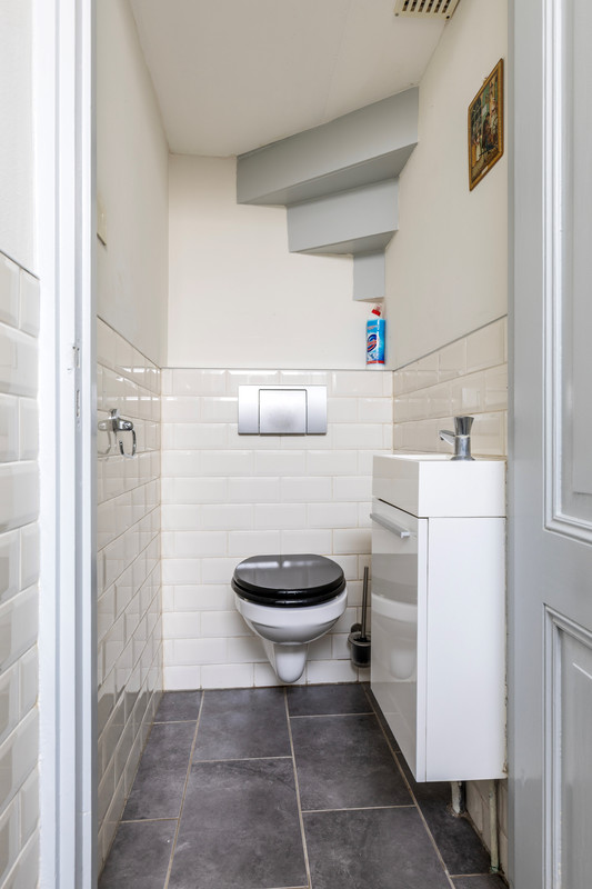 Hoekwoning te koop: Adriaan Van Altenastraat 5, Dordrecht
