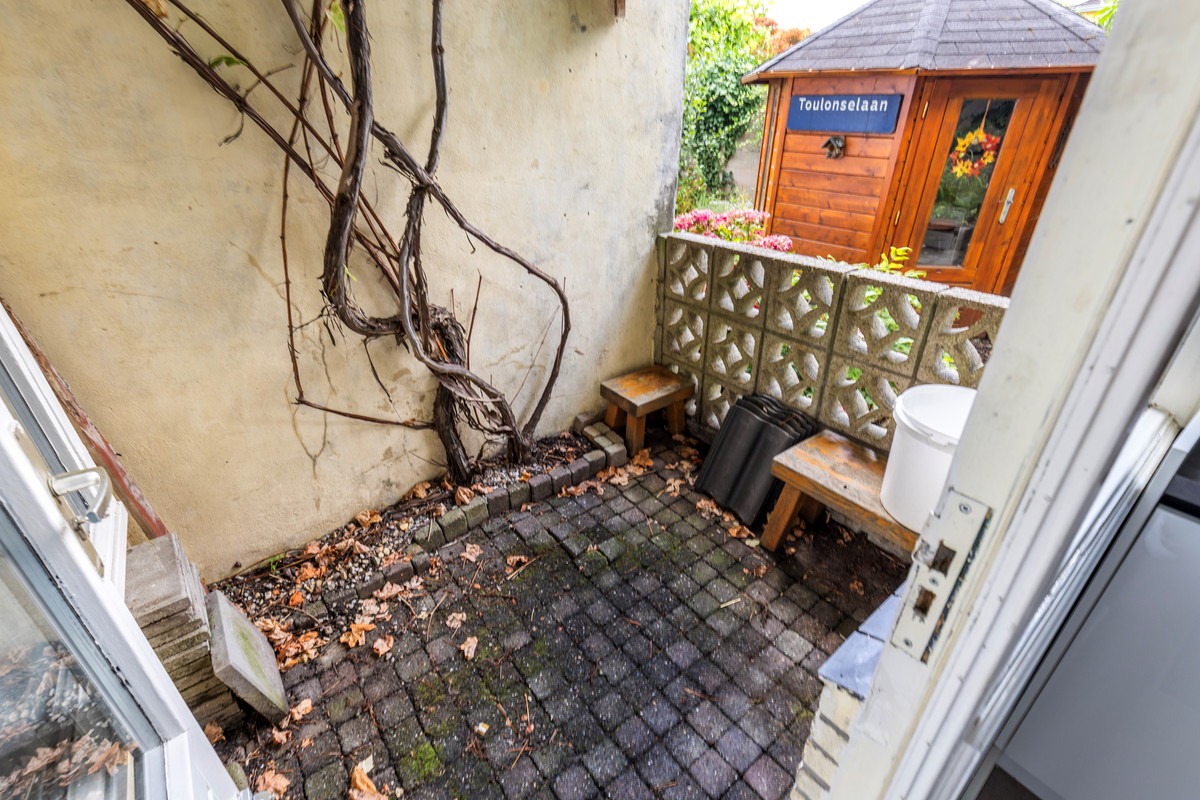 Hoekwoning te koop: Adriaan Van Altenastraat 5, Dordrecht