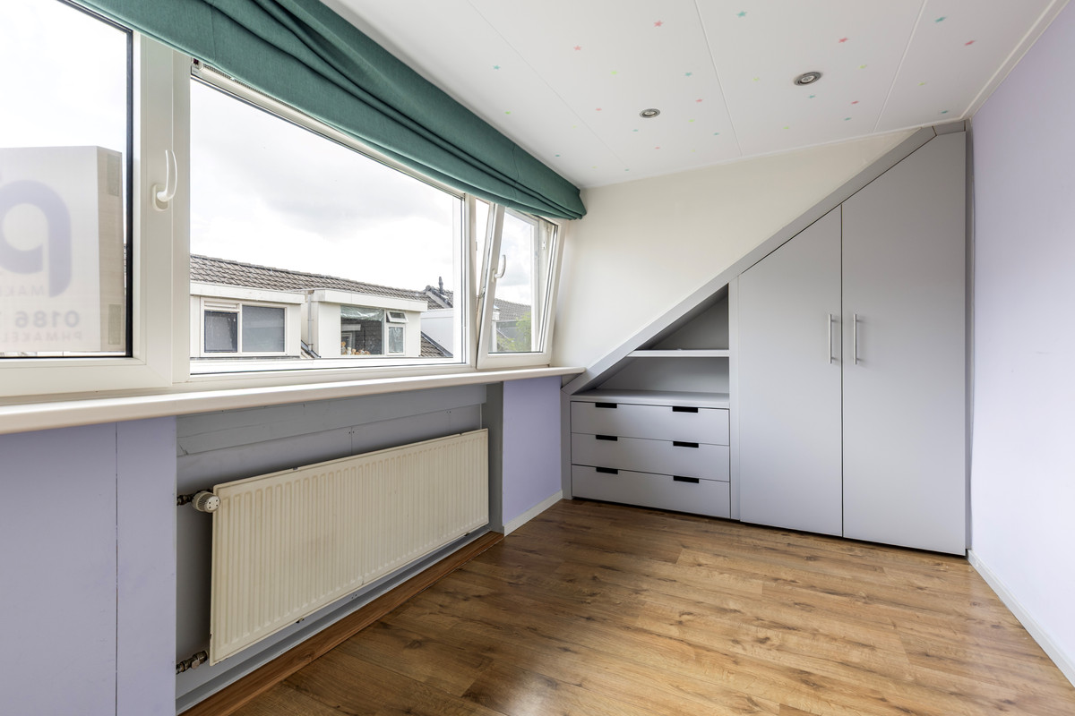 Hoekwoning te koop: Adriaan Van Altenastraat 5, Dordrecht