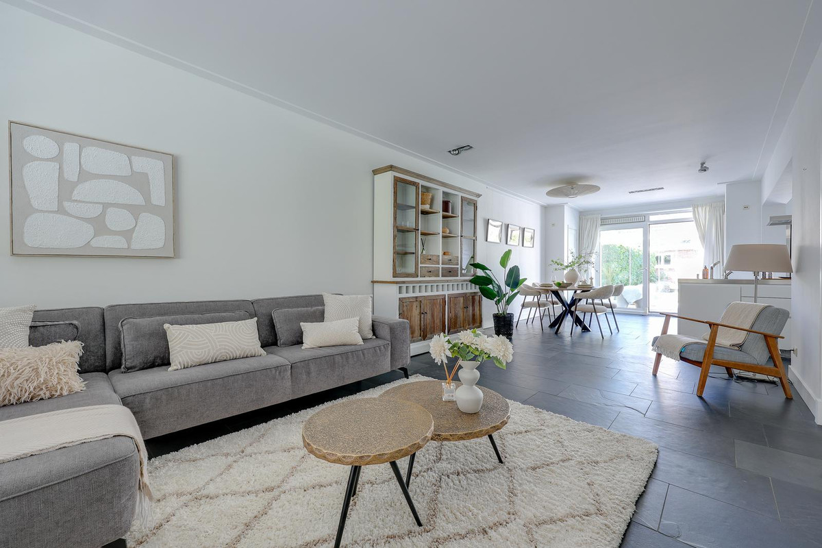 Tussenwoning te koop: Eikenrodelaan 73, Amstelveen