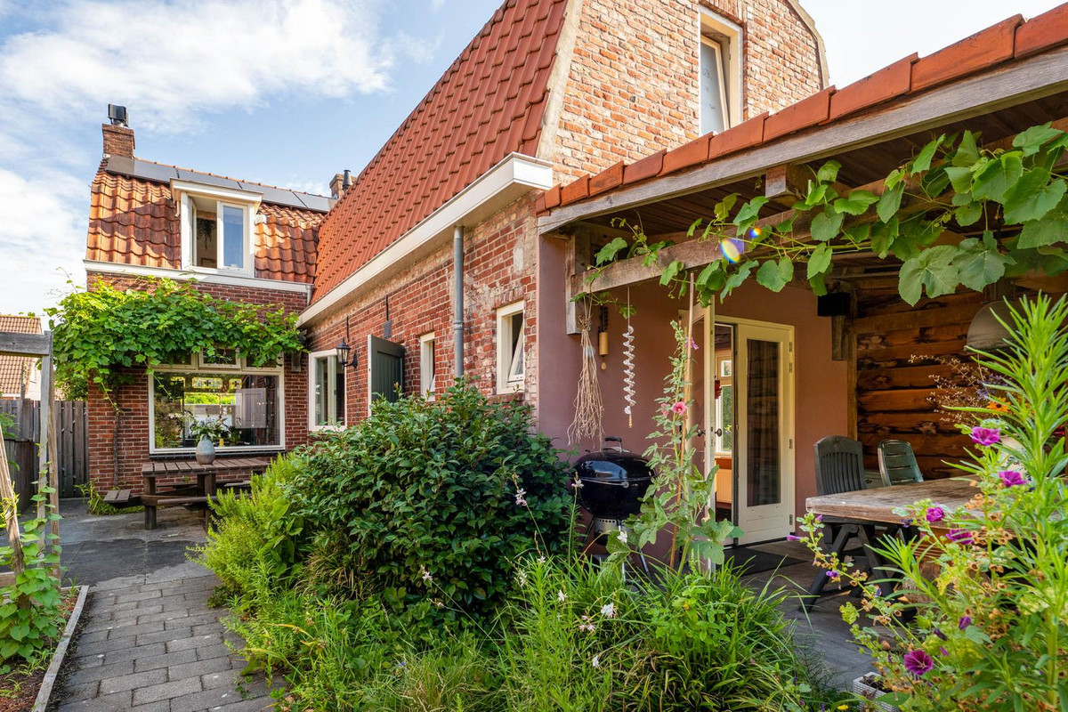 Vrijstaande woning te koop: Duinstraat 16, Hoogerheide