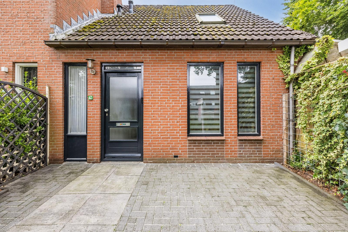 Hoekwoning te koop: Mantinghstraat 47, Hoogeveen