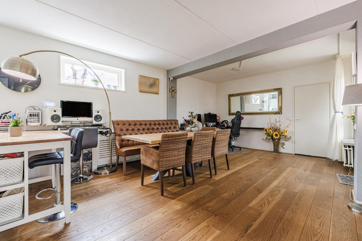Hoekwoning te koop: Mantinghstraat 47, Hoogeveen