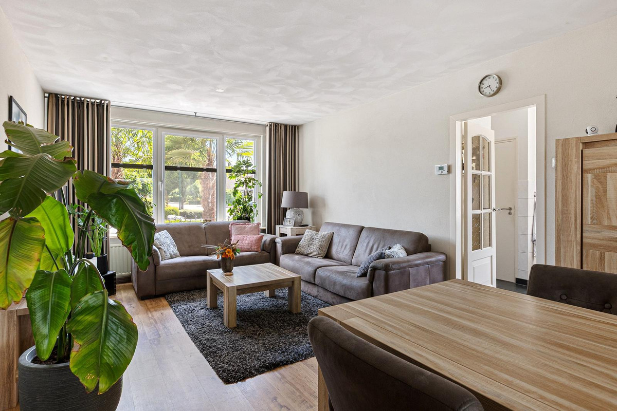 Twee-onder-één-kap te koop: Prins van Oranjestraat 20, Vierlingsbeek
