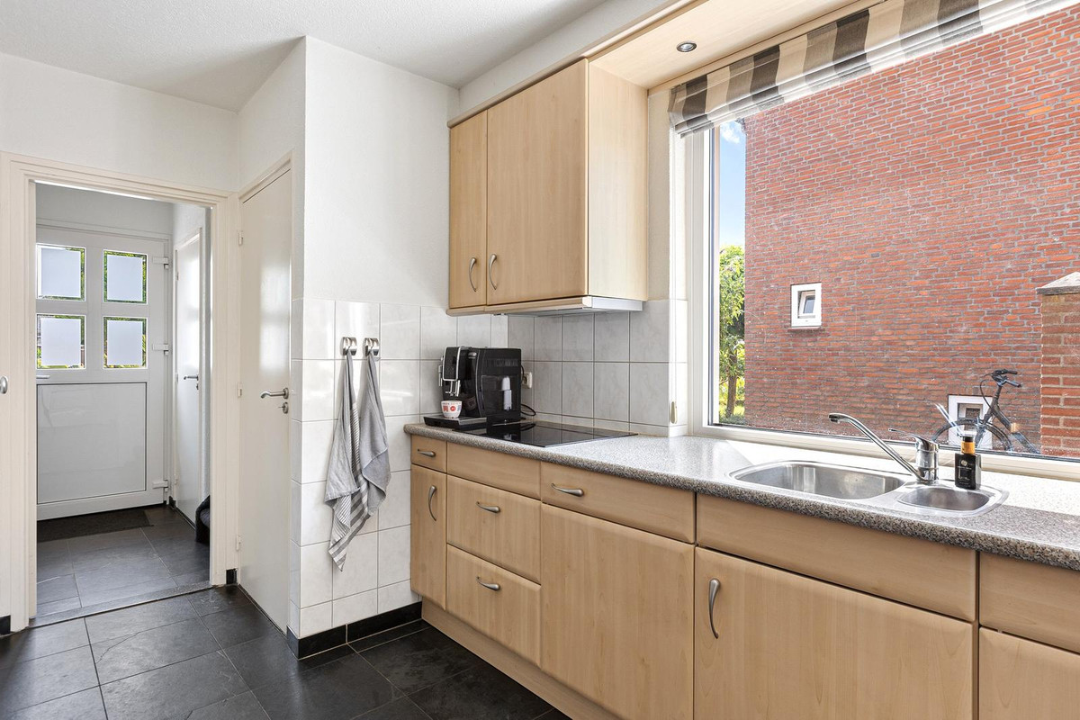 Twee-onder-één-kap te koop: Prins van Oranjestraat 20, Vierlingsbeek