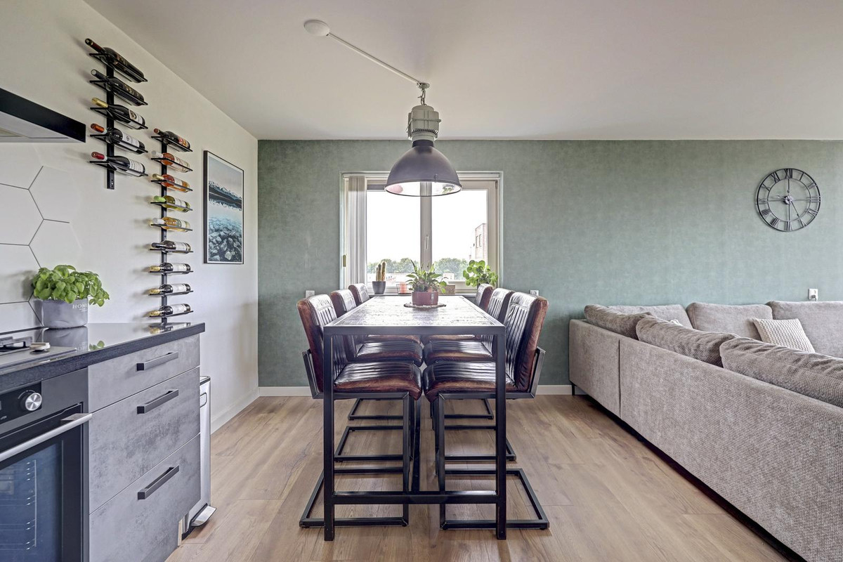 Appartement te koop: Lokkertsemolenweg 286, Hoogvliet Rotterdam