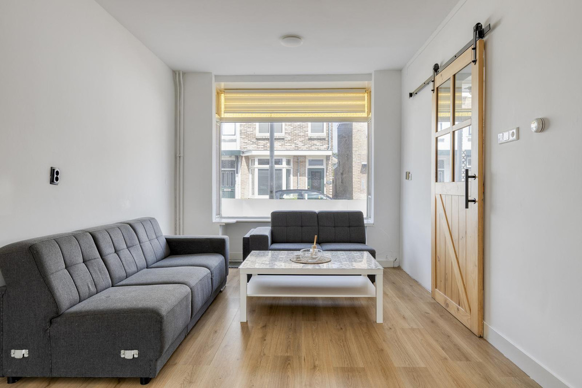 Hoekwoning te koop: De Ruyterstraat 75, Ijmuiden