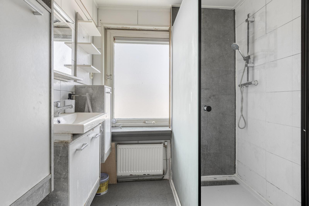 Hoekwoning te koop: De Ruyterstraat 75, Ijmuiden
