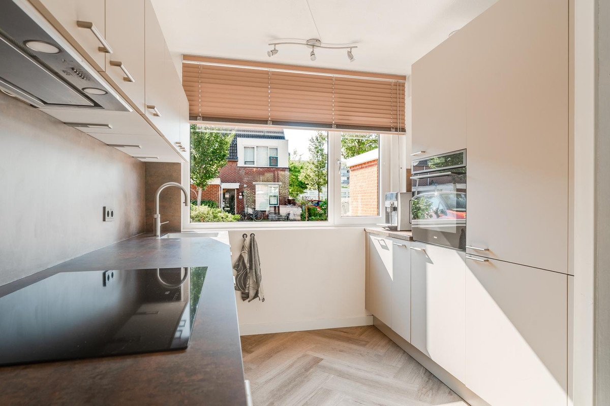 Tussenwoning te koop: Speenkruid 40, Diemen