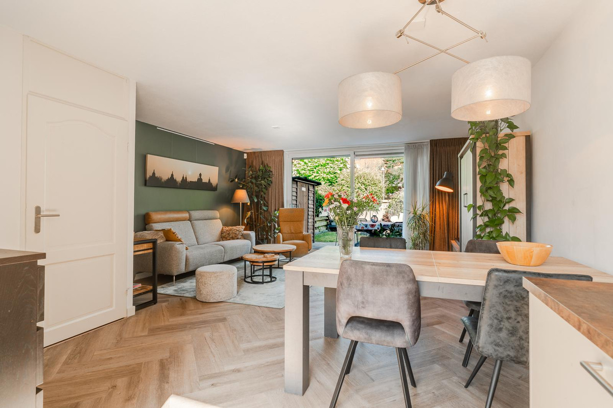 Tussenwoning te koop: Speenkruid 40, Diemen