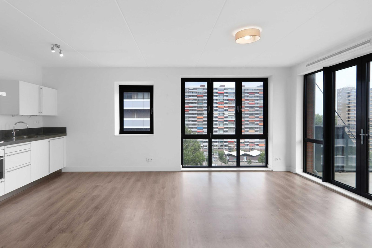 Appartement te koop: Martinus Nijhofflaan 210, Delft