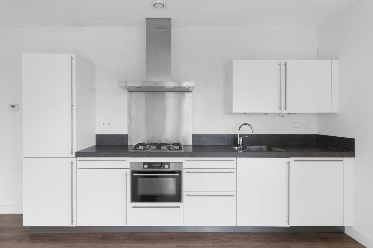 Appartement te koop: Martinus Nijhofflaan 210, Delft