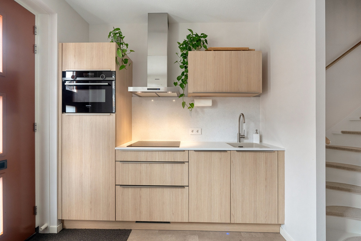 Tussenwoning te koop: Keramiekstraat 36, Rijnsburg