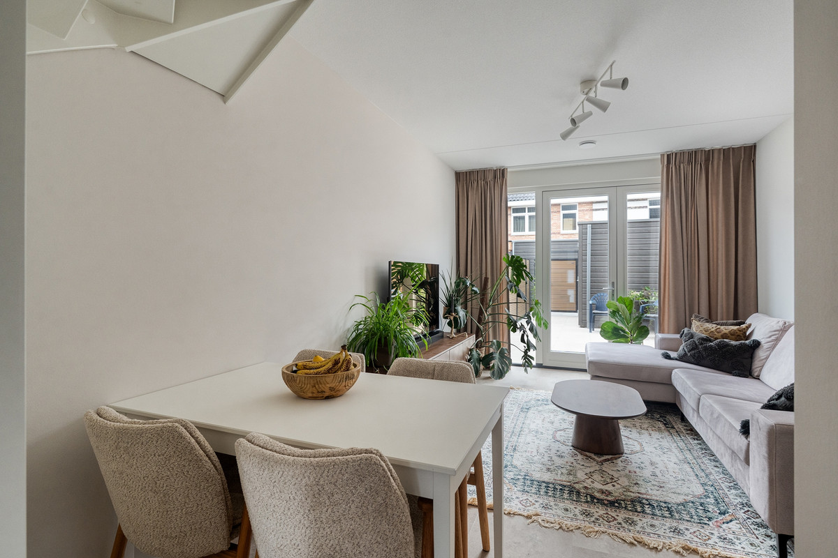 Tussenwoning te koop: Keramiekstraat 36, Rijnsburg