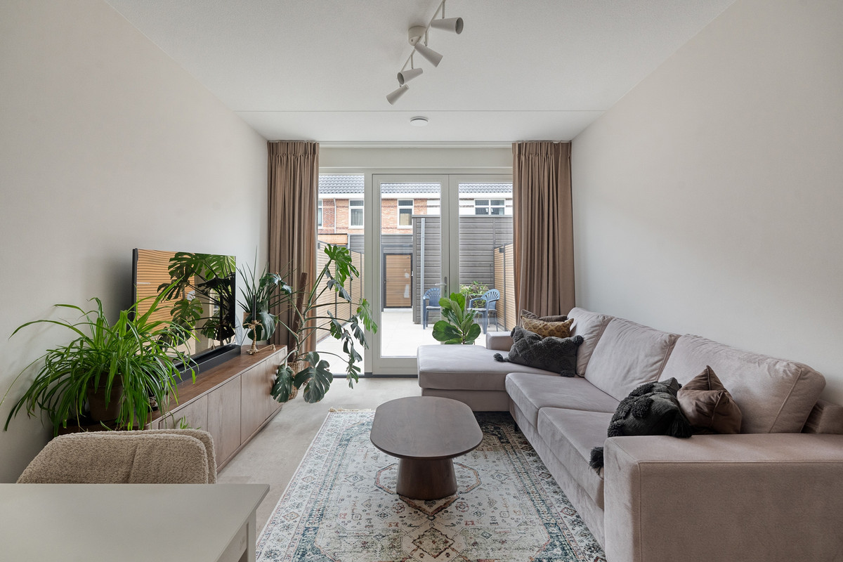Tussenwoning te koop: Keramiekstraat 36, Rijnsburg