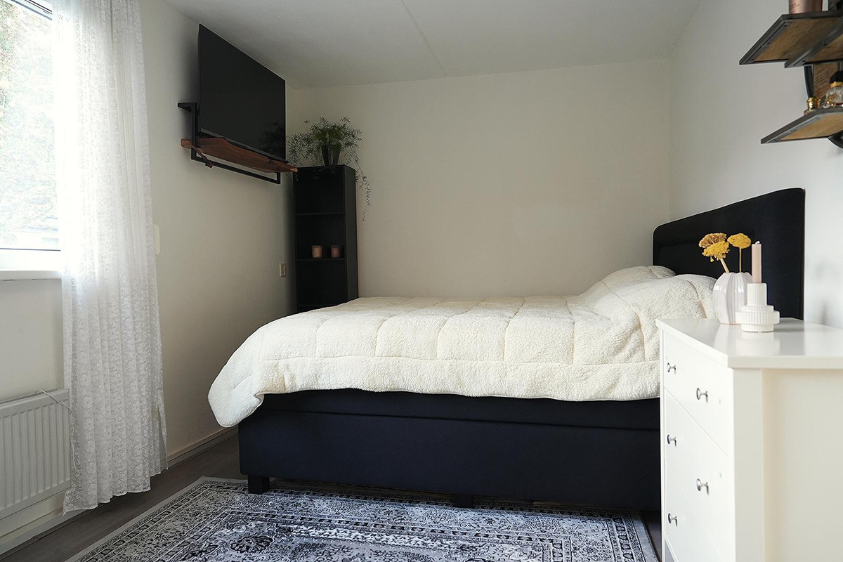 Tussenwoning te koop: Gentiaanlaan 16, Tilburg