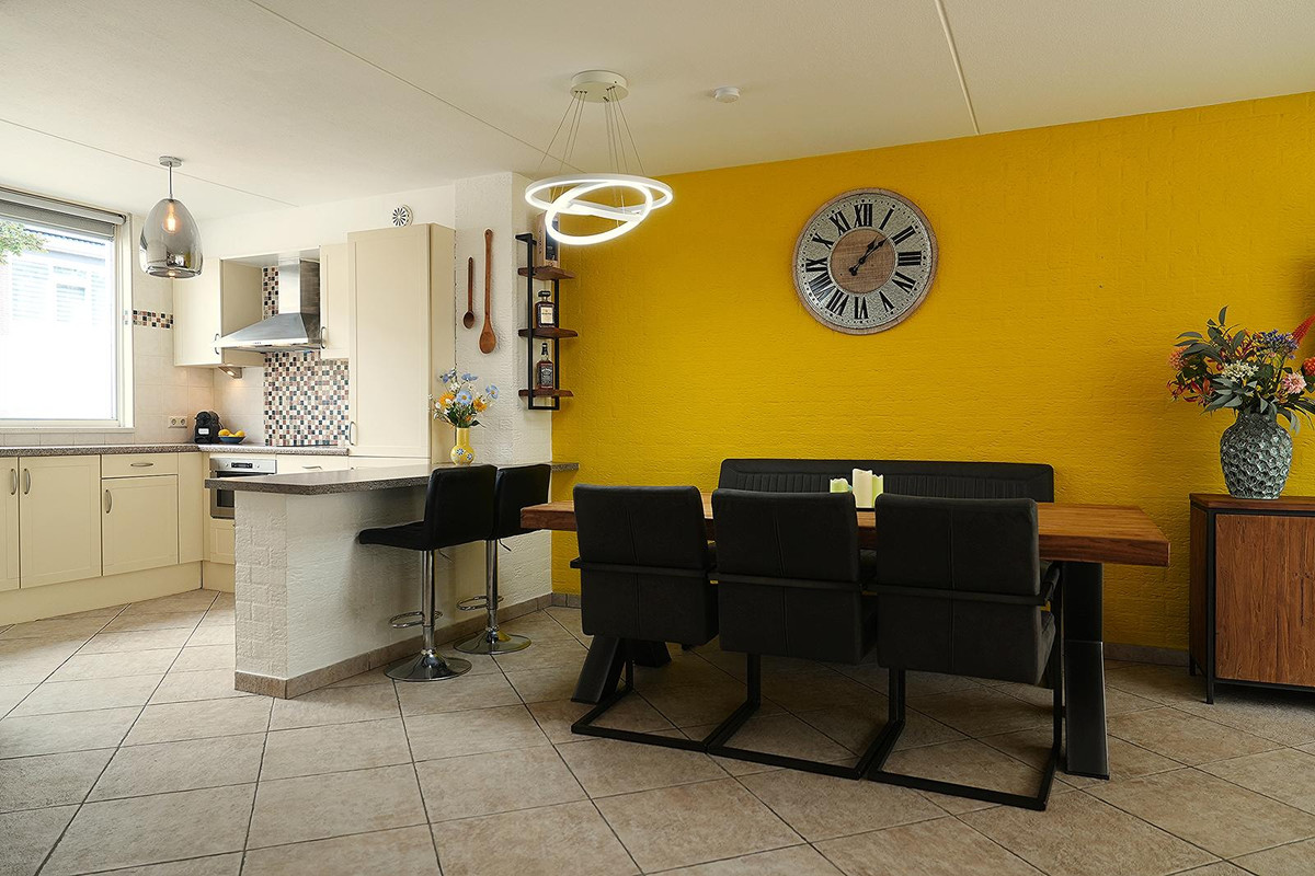Tussenwoning te koop: Gentiaanlaan 16, Tilburg
